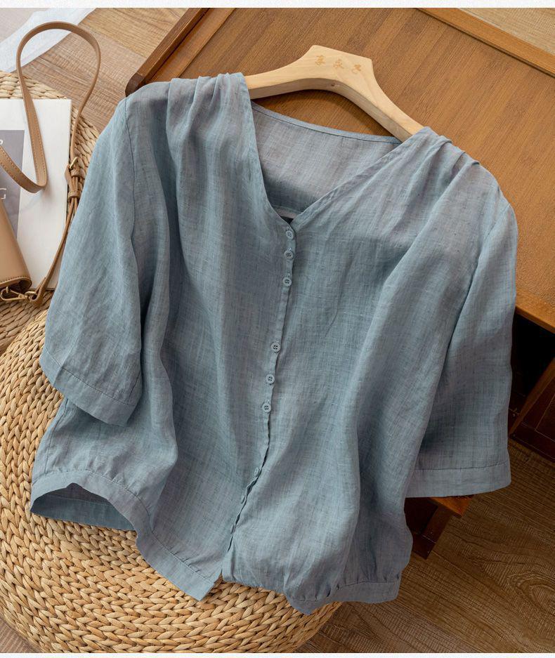 "Large Size Retro V-Neck Cotton Linen Top - Three-Quarter Sleeve, Breathable for Spring & Summer"