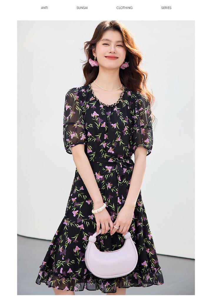 26 year new summer high-end feeling slimming floral skirt vacation style mid length skirt cake skirt short sleeved skirt dress dress dress skirt