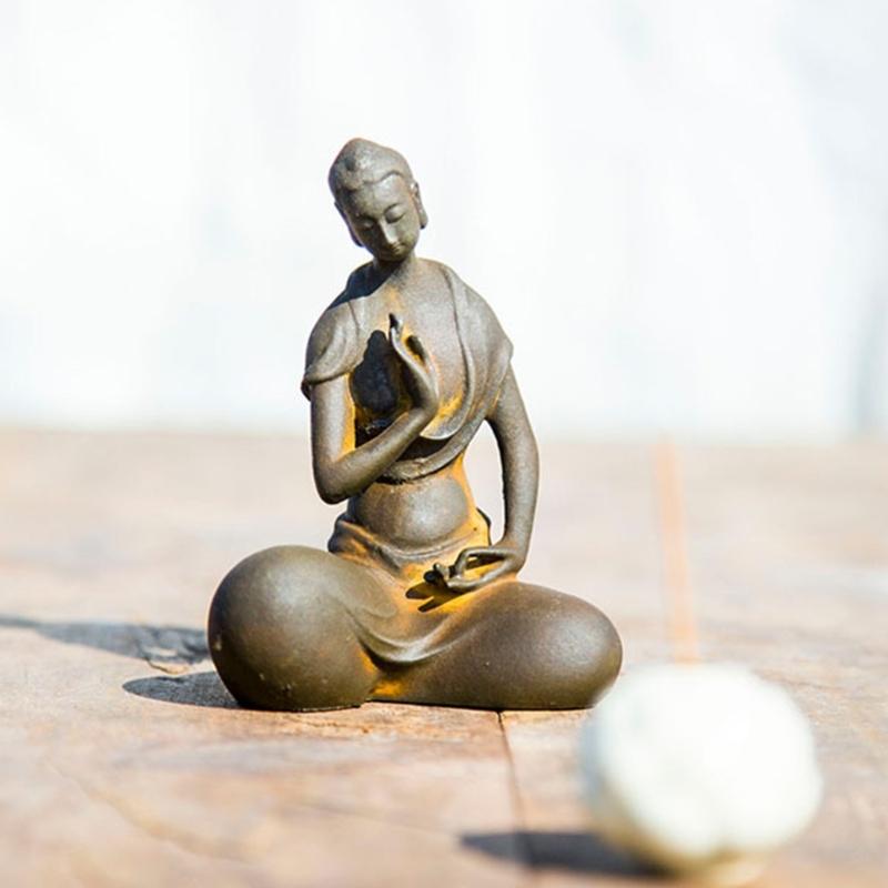 Outdoor Sitting Buddhism Statue Meditating Carving Statue Buddhism Sculpture for Peaceful Home and Garden Decoration