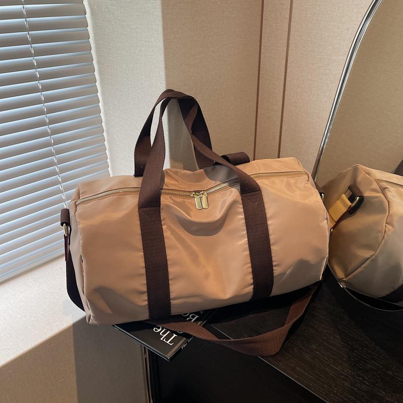 Stylish Nylon Duffel Bag for Women – Lightweight Travel & Gym Tote with Adjustable Shoulder Strap and Spacious Design