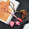 Moderne blumige Lederschlüsselanhänger für Damen-Taschen und Auto-Dekoration