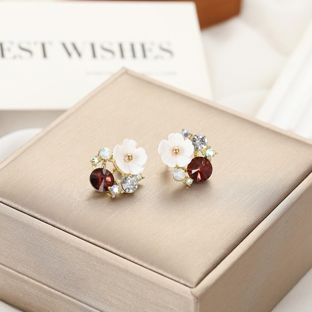 

Earrings, silver needle temperament, small fragrance, Christmas earrings, versatile and non-fading design sense