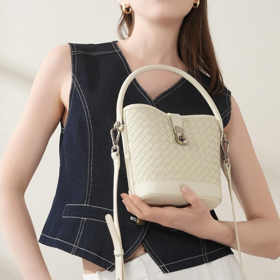 First Layer Sheepskin Woven Bucket Bag Women'S Portable Messenger Bag High-End Commuter Shoulder Women'S Bag