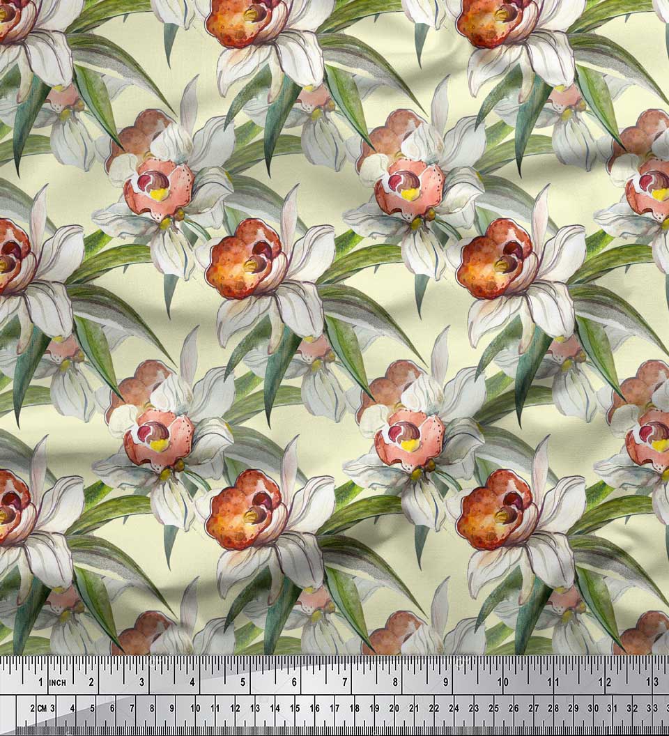 

Чорна японська креп-атласна тканина Soimoi з листям і квітковим декором нарцисів, друкований метр, 42 дюйми 42 Inch Wide - Poly Crepe жовтий