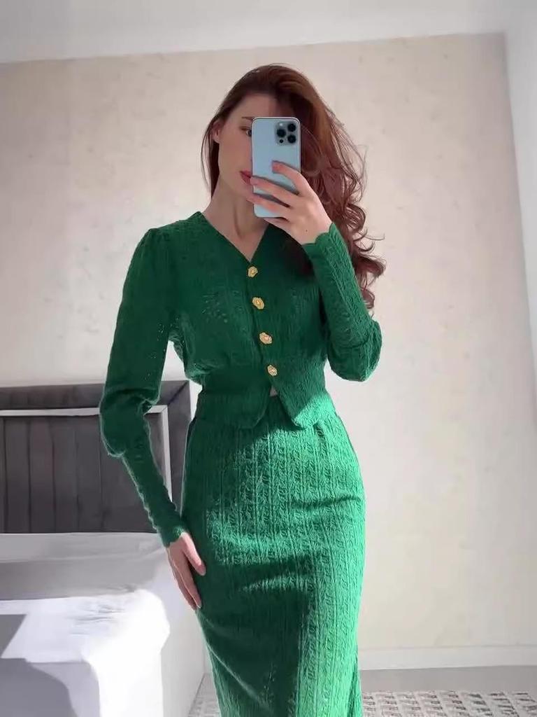 2024 Podzimní Evropský a Americký Dámský Jednobarevný Svetřík Slim-Fit a Bodycon Sukně Dvoudílný Set