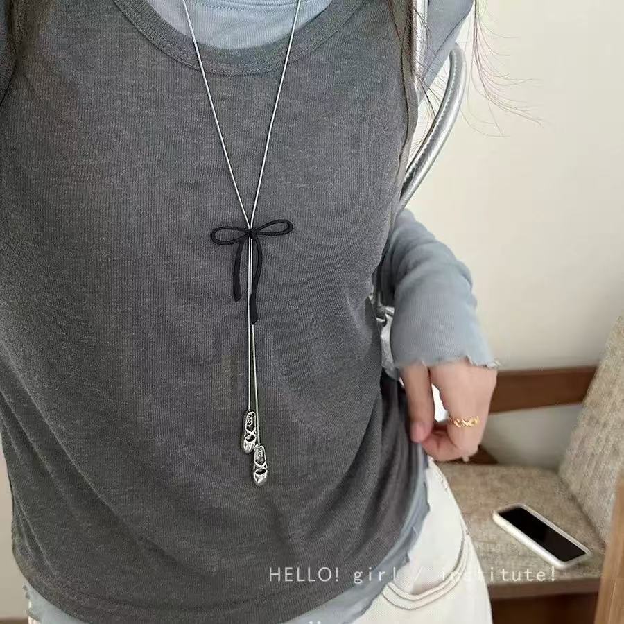 Square necklace women's versatile niche design sense sweater boys trendy cool hip-hop collarbone chain sweater accessories versatile