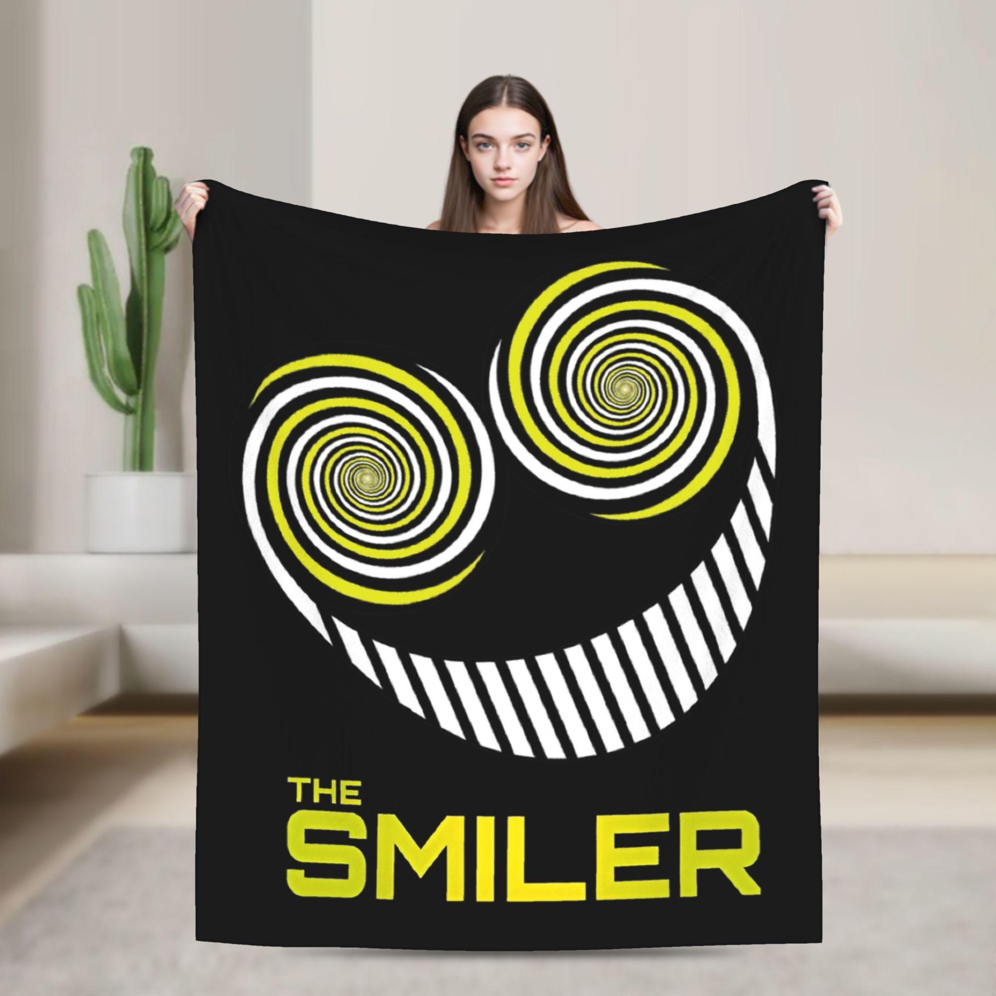 Exquisite Fashion Items Unisex The Smiler Active Backrooms Creepy Blanket Flannel All Season Multifunction Soft Throw Blankets For Sofa Car Plush Thin Quilt