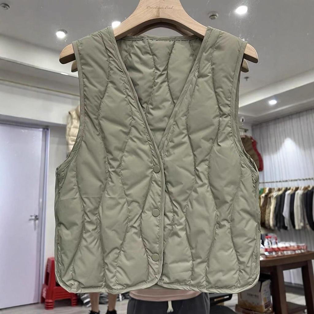 Light and thin V-neck down vest women's short model, new white duck down with bottom vest, rhombus tide.
