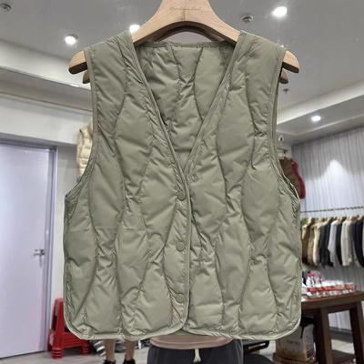 Light and Thin V-neck Down Vest Women's Short Model, New White Duck Down with Bottom Vest, Rhombus Tide.