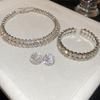 Glänzendes dreiteiliges Halsketten-Set Strass-Halskette kombiniert mit passendem Armband und Ohrringen