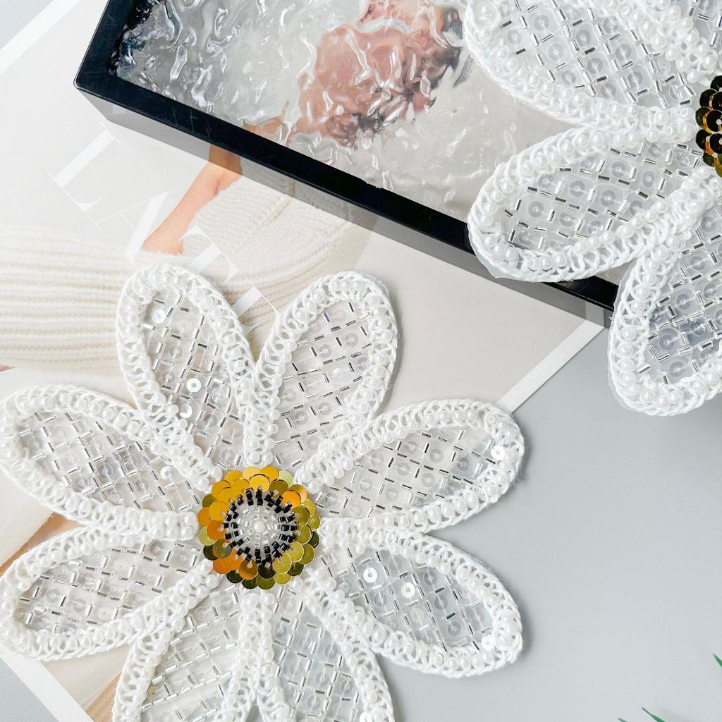 White Mesh Yarn Handmade Beaded Sequins Strand Woven Cloth Sticker Clothing Dress Top Applique Cloth Sticker Accessories