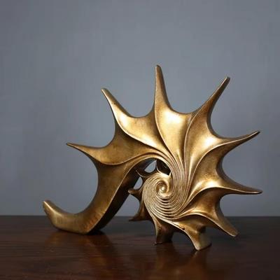 1 Pcs Figure Sculpture Statue Resin Crafts Luxury Housewarming Gifts Abstract Resin Ornaments Modern Home Decoration Creative