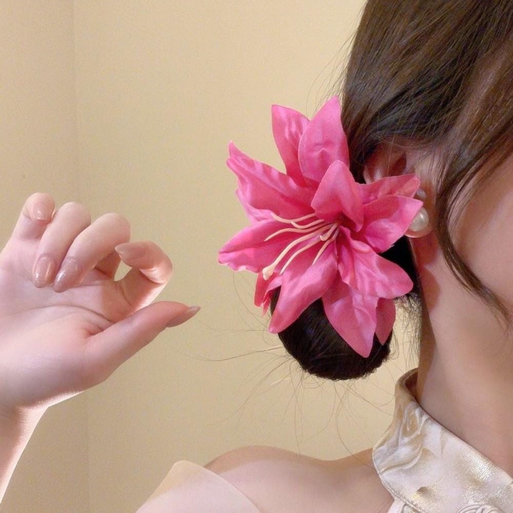 Elegant Sweet Petal Hair Clips Vintage Flower Duckbill Clip Red Fabric Hair Barrettes  Women Use