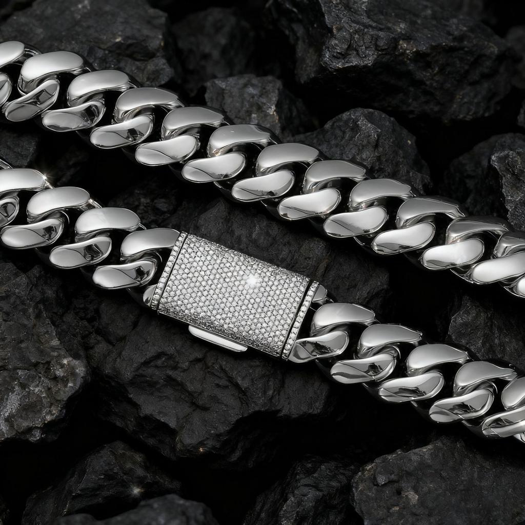 2026 Tendenza Europea e Americana Fibbia a Pattina Miami 12MM Multi-taglia Catena Bracciale Cubanico