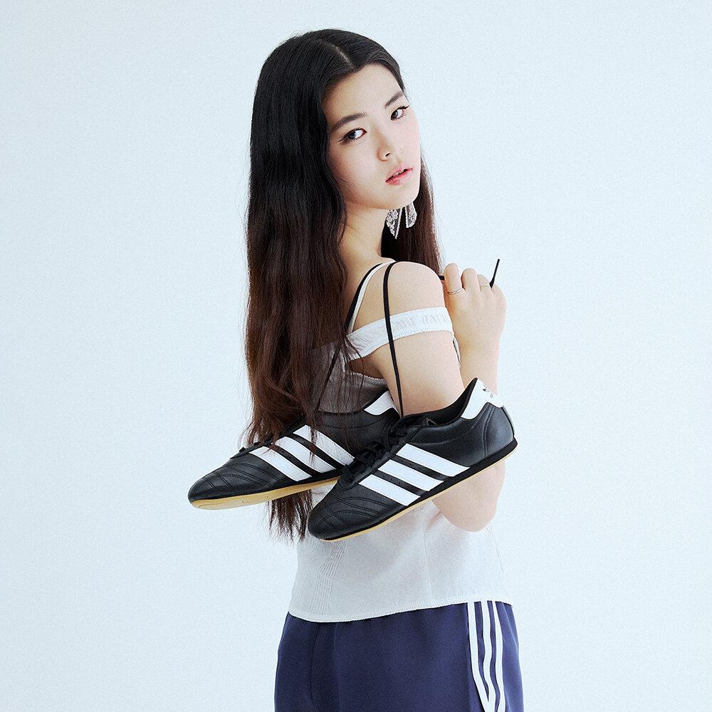 adidas Taekwondo Core Black Cloud White Gum (Women s) 40