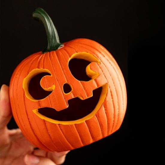 Halloween Pumpkin Figurine Spooky Resin Curved Pumpkin Sculpture Autumn Farmhouse Table Decoration for Front Porch Mantel Home Desk Decor