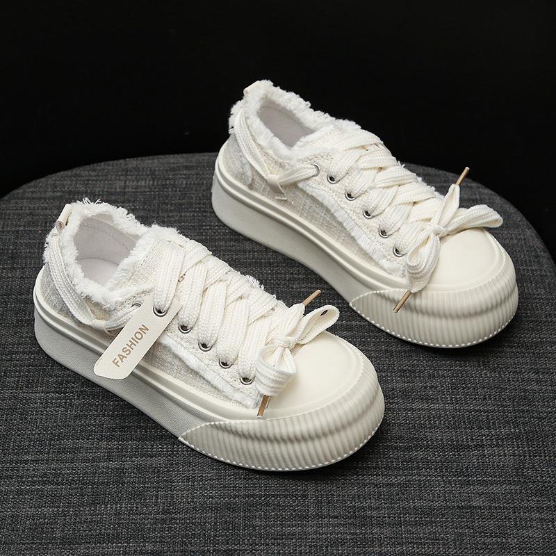 

Туфли на платформе из парусины, детские, маленькие, ароматные, белые, 2024, осень-зима, новые туфли для досок, молочные, huhu, хлебные туфли для женщин 35