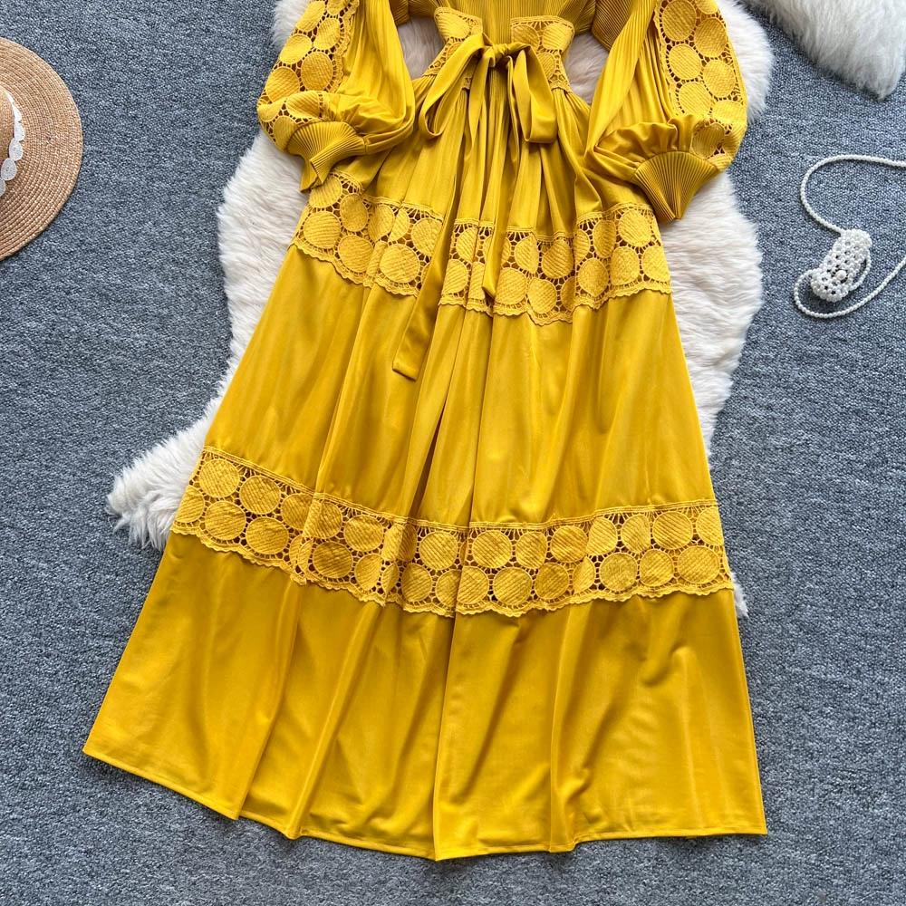 Retro Palace Style Dress for Women In Autumn and Winter A High-end Feel and Straps Waist Cinching Hollow Out Splicing Elegant Long Women Dress