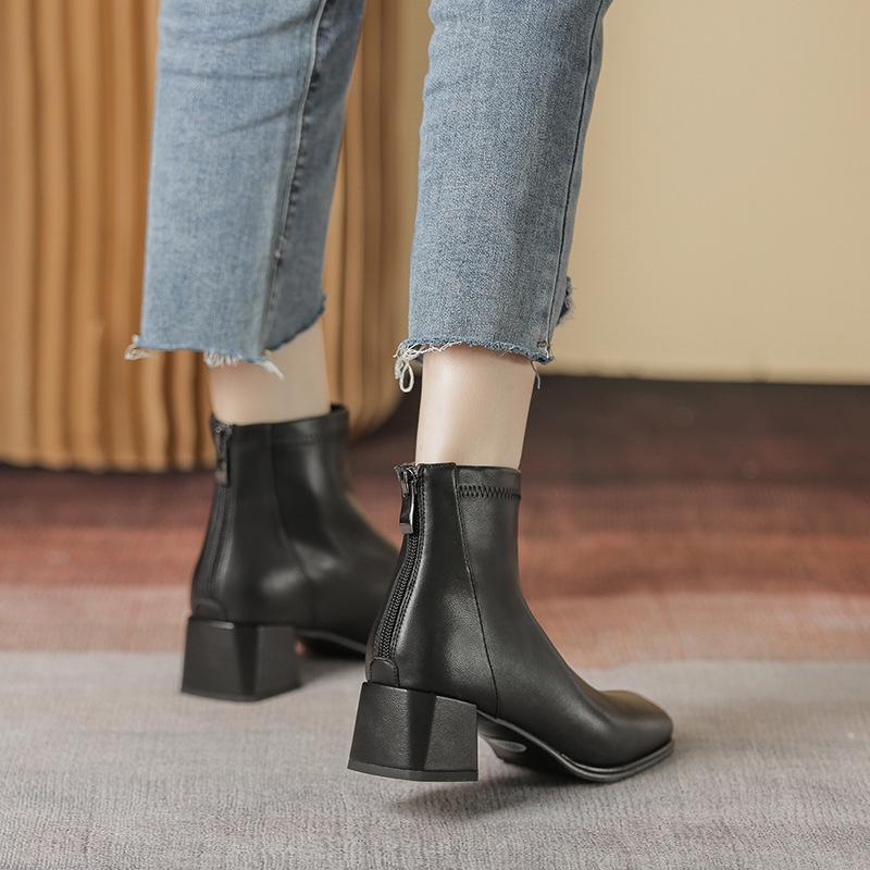 Beige Stiefel mit dickem Absatz Damen Frühling und Herbst Einzelstiefel High Heels dünne Stiefel Martin kleine eckige Zehenpartie Schafsleder weiße Damenstiefel