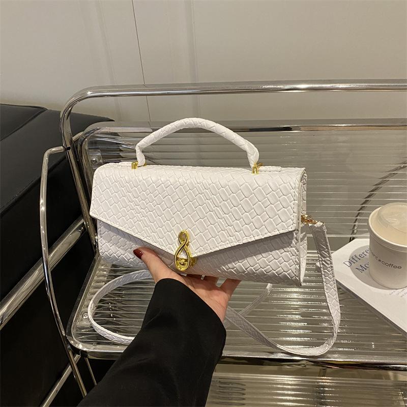 Niche design new woven women's bags, messenger bags, trendy handbags, small square bags, versatile shoulder messenger bags