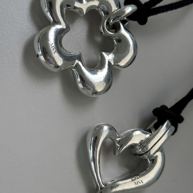 

mosxe [925silver] Bold pendent suede necklace (2type) heart