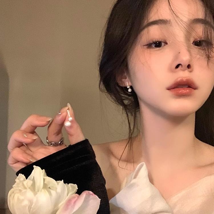 Pearl Tassel Haoshi Earrings, New Foreign Style, Popular Niche Design, High-end Stud Earrings, Femininity Earrings.