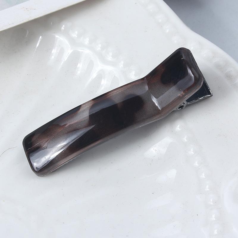 Elegant Acetate Rectangular Hair Clip for Women - Simple Updo Headdress