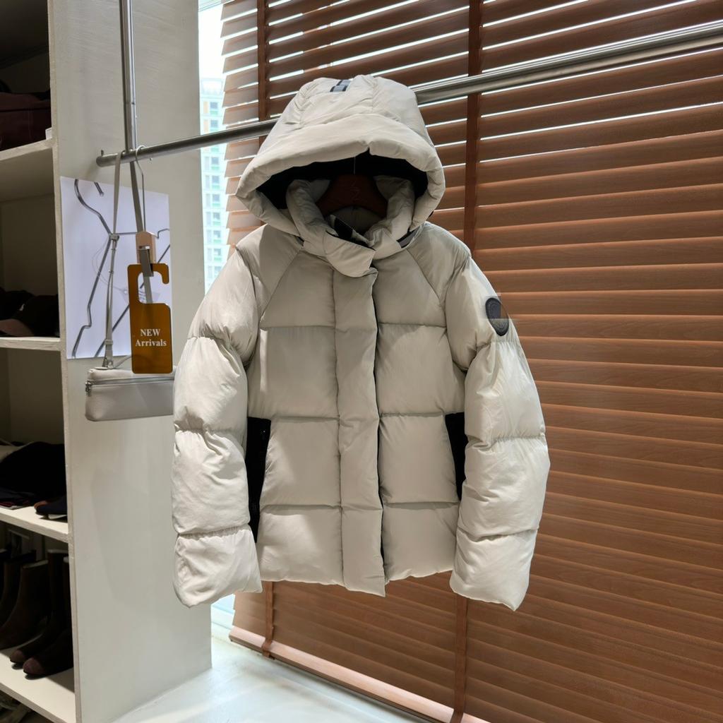 Big Goose Ouyang Nana Generation Junction Capsule Black Label Short Down Jacket Men's and Women's Short Parker Coat