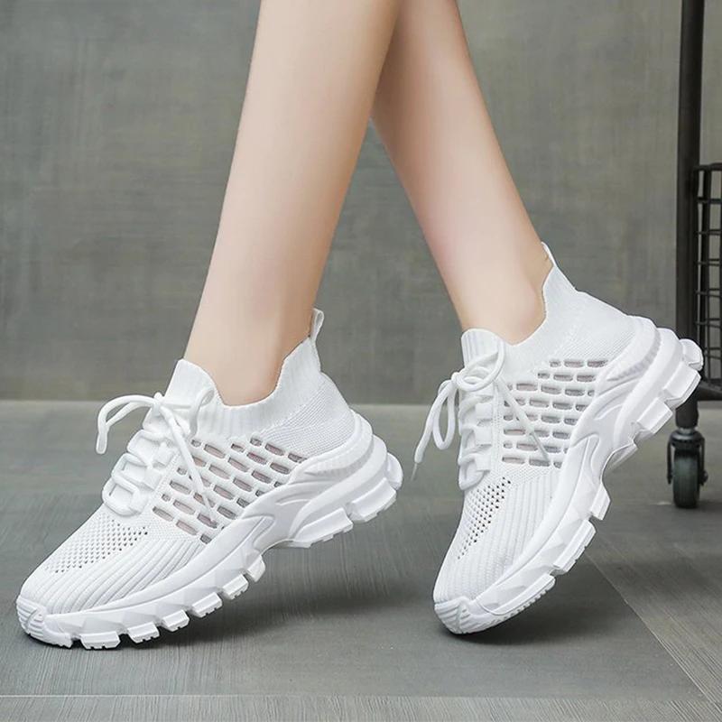 Fashion Spring Autumn Breathable Mesh Sneakers Woman Non-Slip Lightweight Solid Sports Shoes Women Casual Plus Size Lace Up Shoes Female