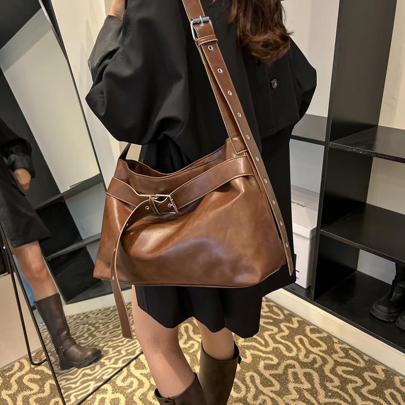 Bag Women's New Shoulder Bag Large Capacity Commuter Messenger Bag