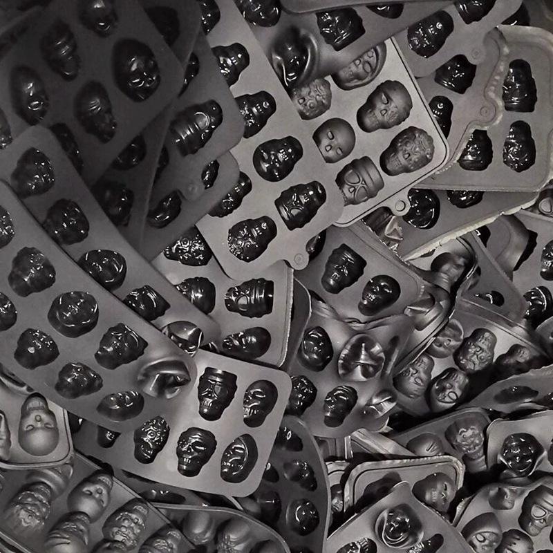 10-Czaszkowa silikonowa forma do czekolady, galaretki, puddingu, cukierków, kostek lodu, fondantu i dekoracji ciast