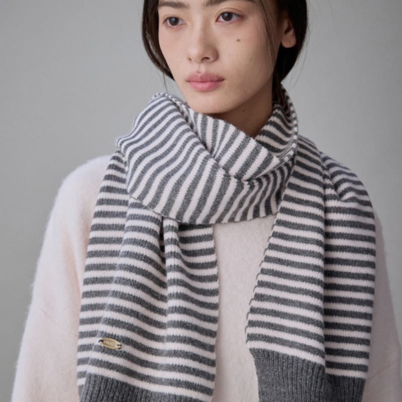 COQUET Atelier Stripe Knit Muffler Peach Charcoal