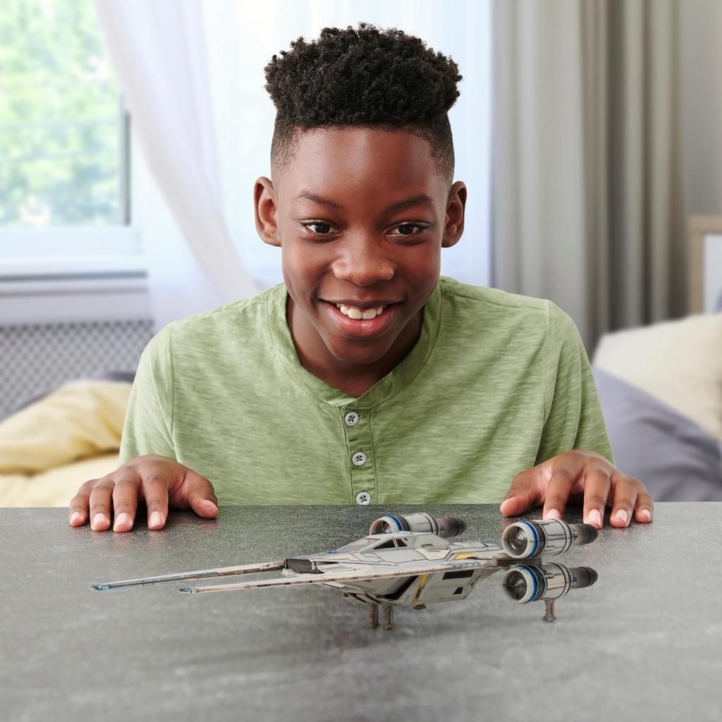 STAR WARS Micro Galaxy Squadron U-Wing Starfighter - 12-Inch Vehicle with Foldout Wings, Troop Bay, Sniper Gun, and Three 1-Inch Micro Figure Accessor