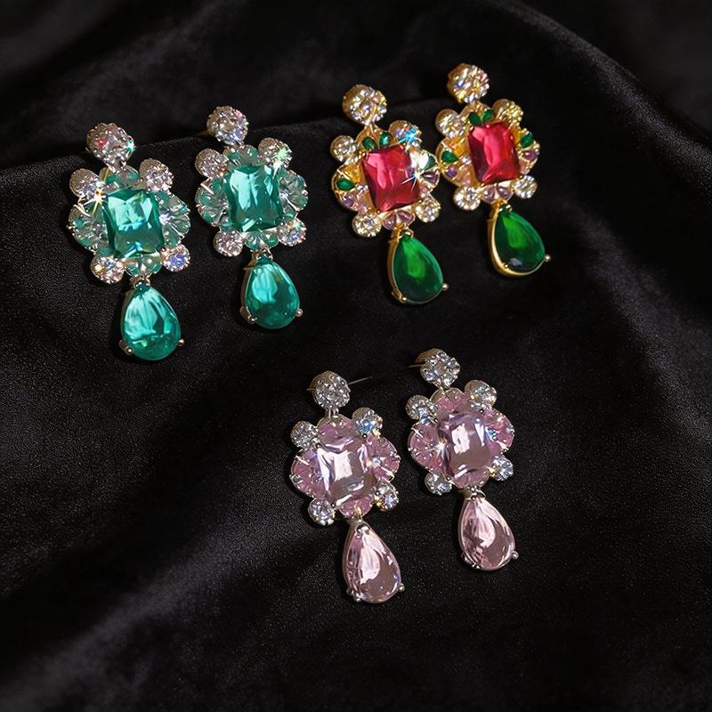 Silver Needle Luxury Zircon Water Drop Stud Earrings - Elegant European and Court-Style, High-end Design for Women.
