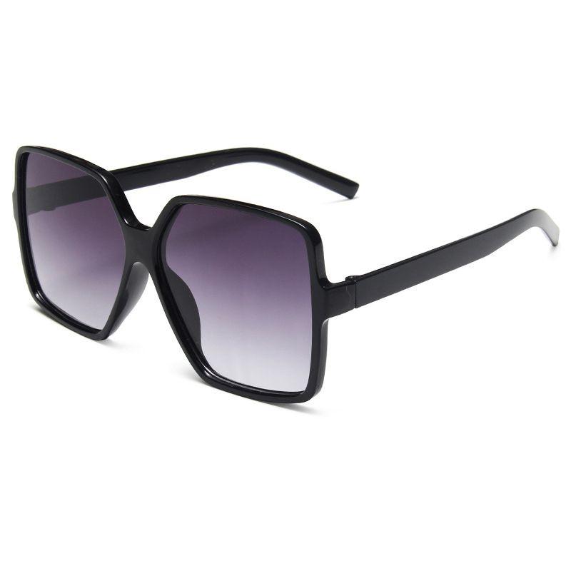 Fashionable Women's Oversized Square Sunglasses With Durable Ac Lens For Outdoor Glam