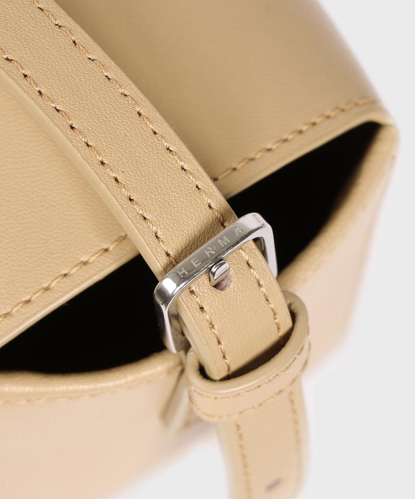 Herma Recta Convertible Shoulder Bag Dune