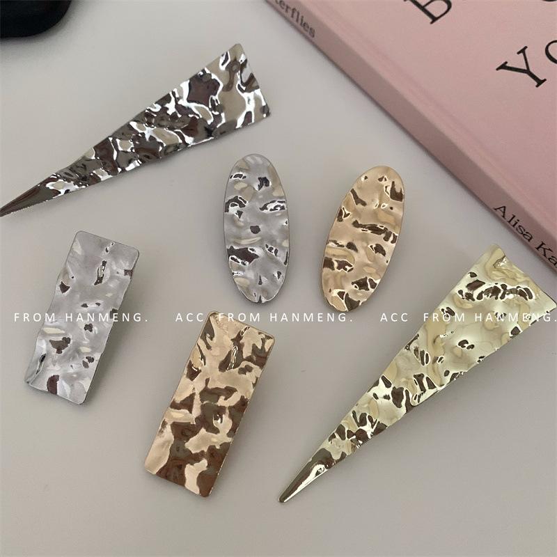 

Южная Корея Ретро Геометрические Заколки Костюм Холодный Металлический Горный Хрусталь Треугольник Утконос Серебряный Боковой Заколка Заколки Аксессуары Для Волос
