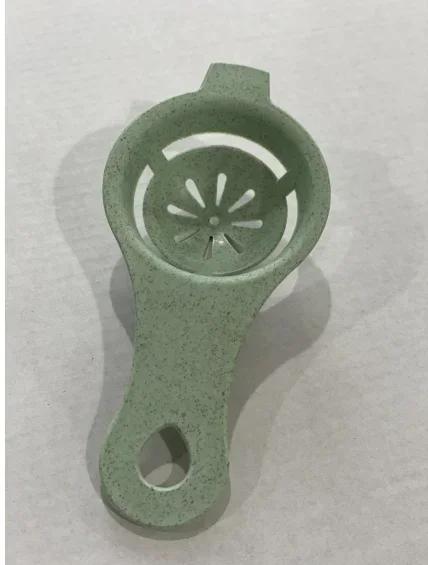 Weizenhalme sind leicht und klein und nehmen keinen Platz ein, um Eiklar- und Eigelbtrenner Eifilter Küchenbackfilter aufzuhängen