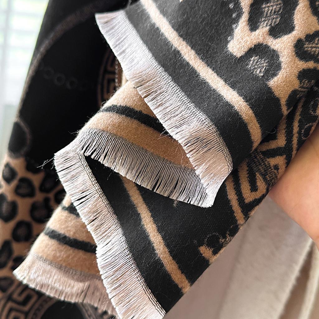 Autumn And Winter Imitation Cashmere Scarf Women'S Versatile Retro Trend Leopard Print Shawl Scarf Autumn And Winter