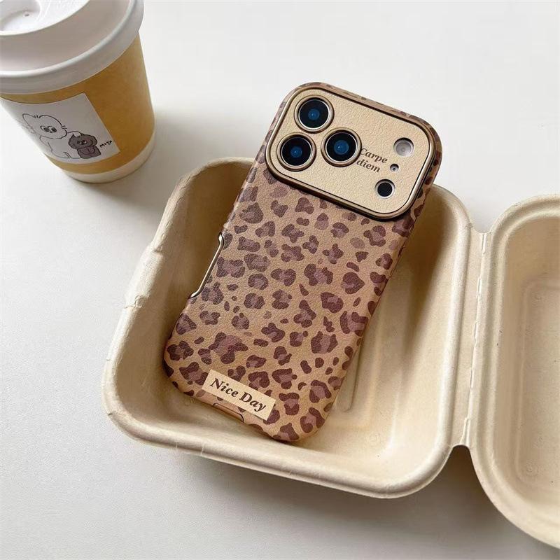 Maillard's new leopard print is suitable for Apple 17ProMax mobile phone case 16Pro large window 14/15 wrist 16PM