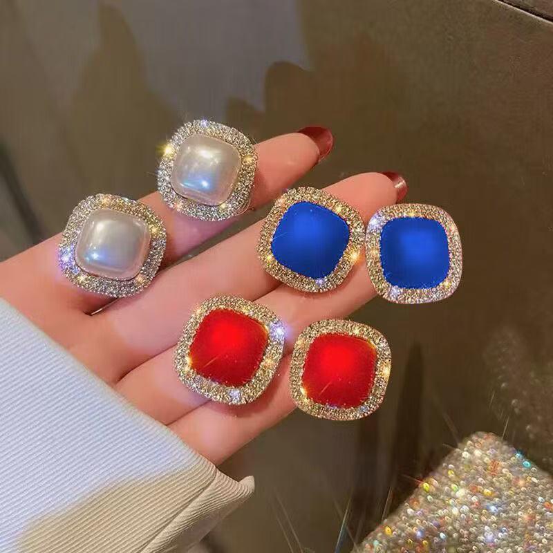 Noblewoman Double-Layer Rhinestone Square Diamond Stud Earrings - 2025 Autumn/Winter Collection