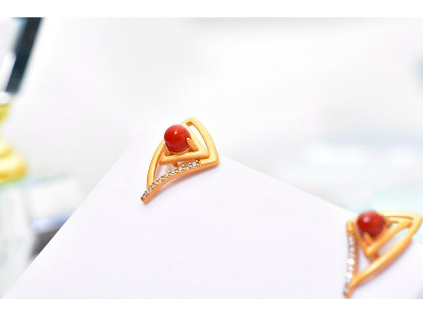 Stylish Geometric Triangle Earrings in Gold-Plated 925 Sterling Silver with Southern Red Agate