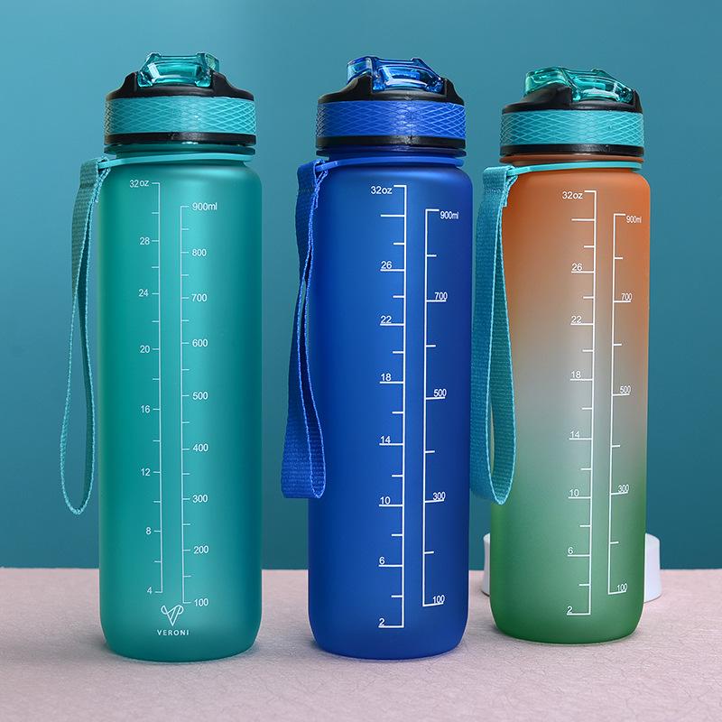 Gradient Plastic Sports Water Bottle with Bounce Lid - Large Capacity for Students & Outdoor Fitness