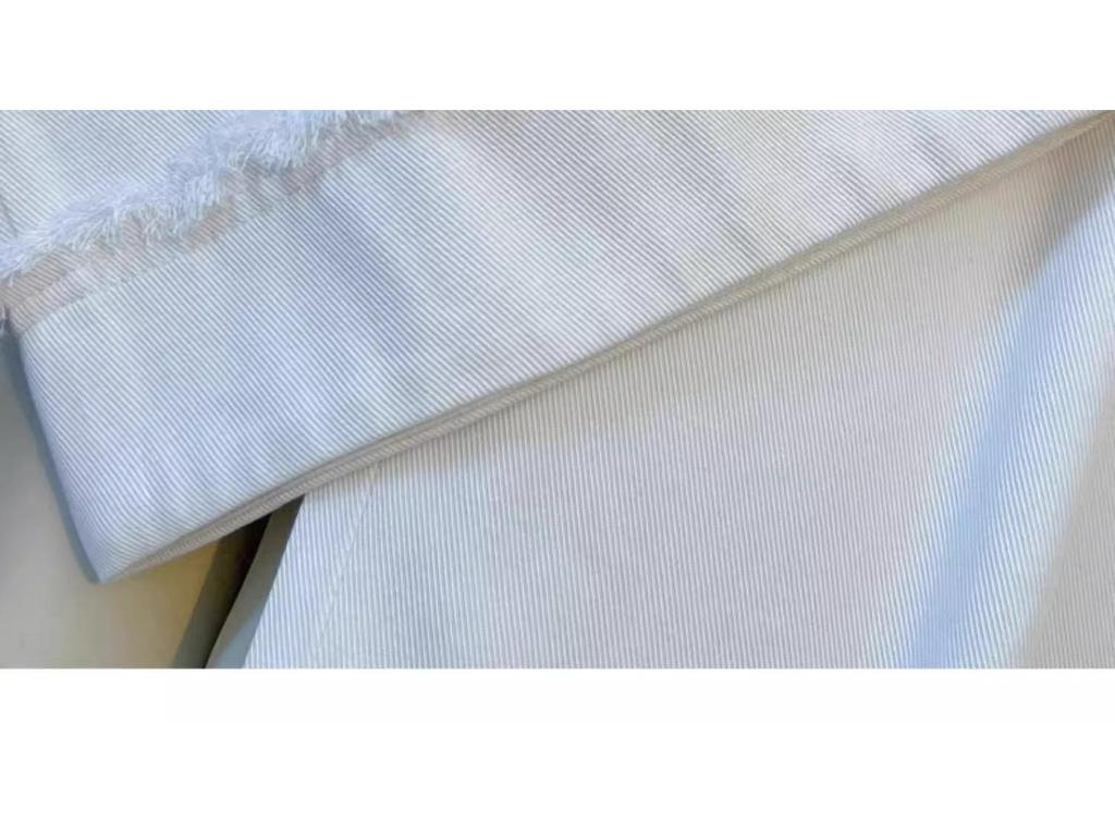 Women's White Wide-Leg Jeans 2025 - High-End Drapey Nine-Point Frayed Edge Straight Leg Trousers for Spring and Autumn