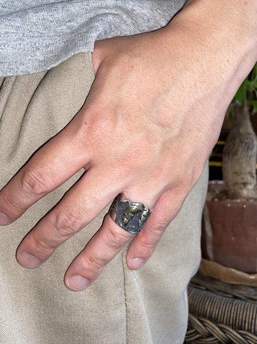 Helldorado Howling Wolf Ring