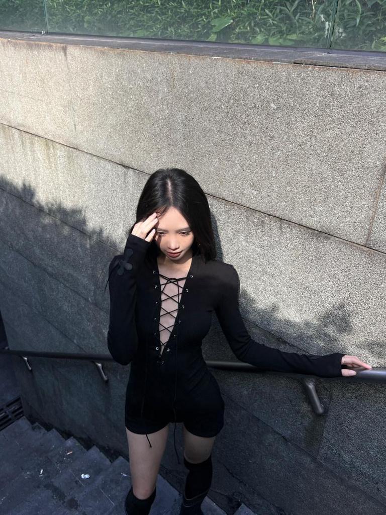 Women's Black Hollow Long Sleeve Slim Bodysuit - Autumn Petite American Style
