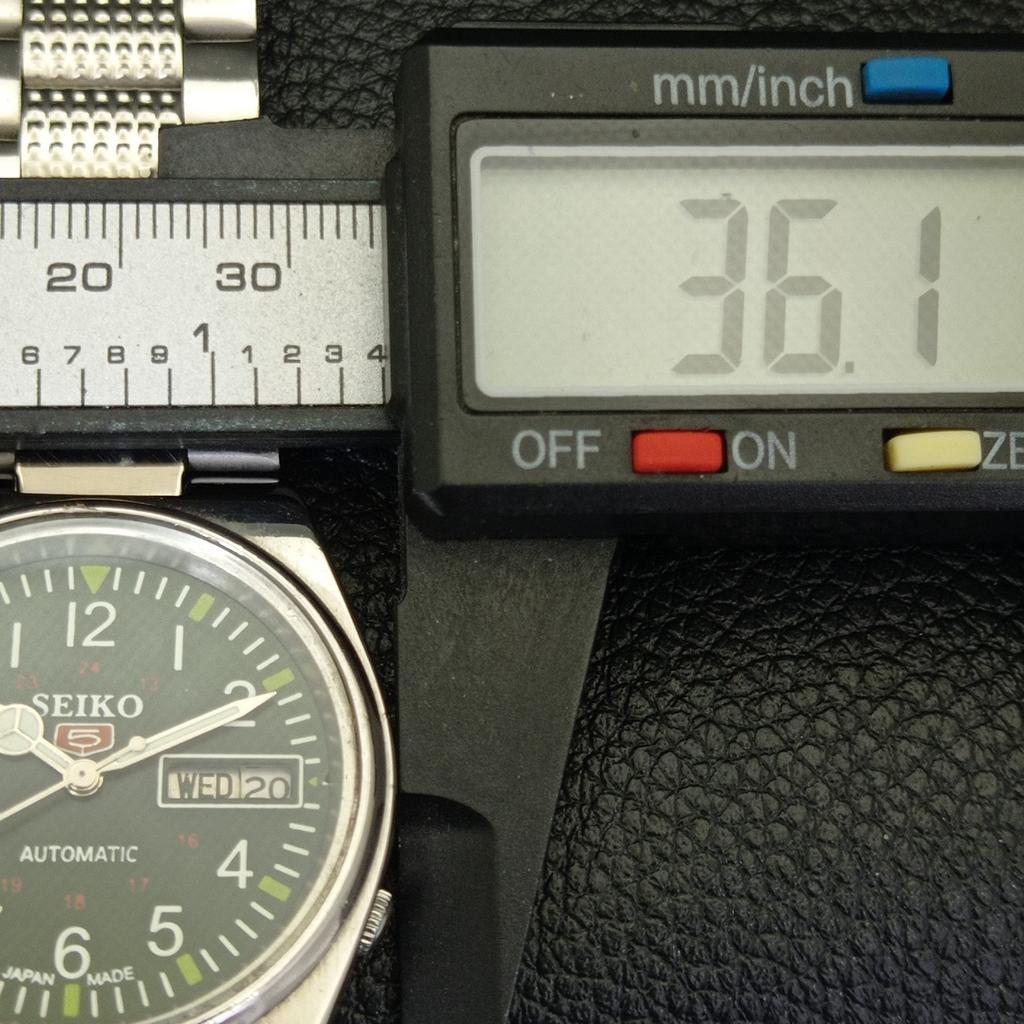 GENUINE VINTAGE SEIKO 5 AUTOMATIC JAPAN 7009A MENS GREEN DIAL WATCH a701395-5 R206a-a701395