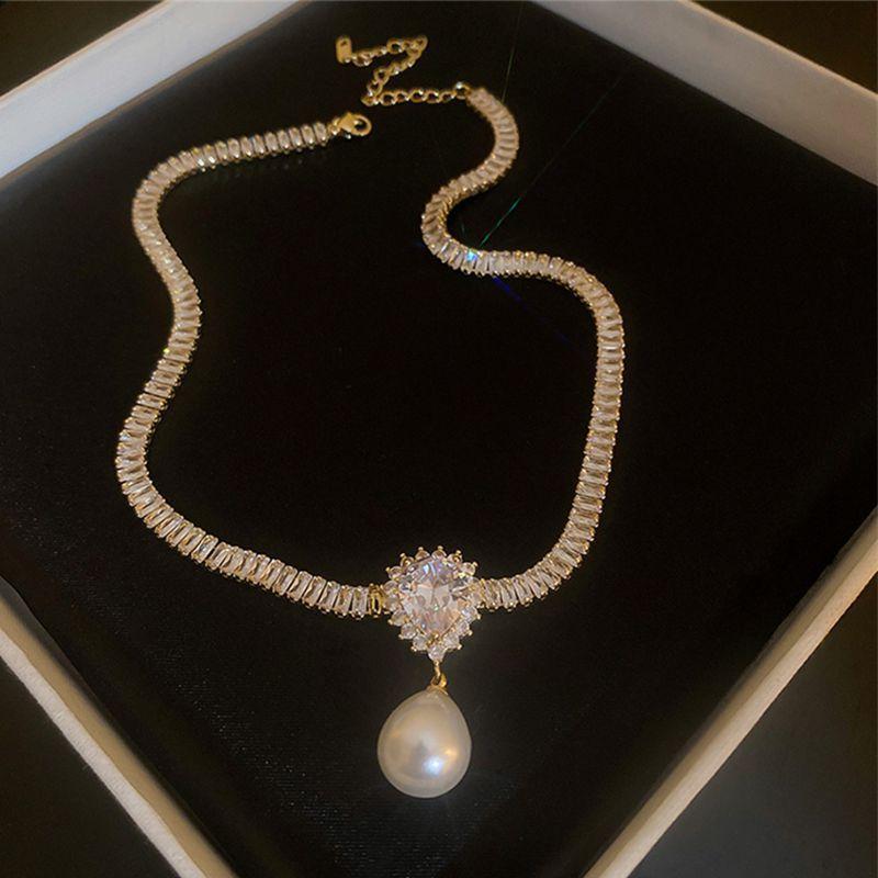 Micro-Inlaid Zircon Splicing Pearl Necklace, Dongdaemun Design Sense, Neck Chain Temperament, Fashion Collarbone Chain Women