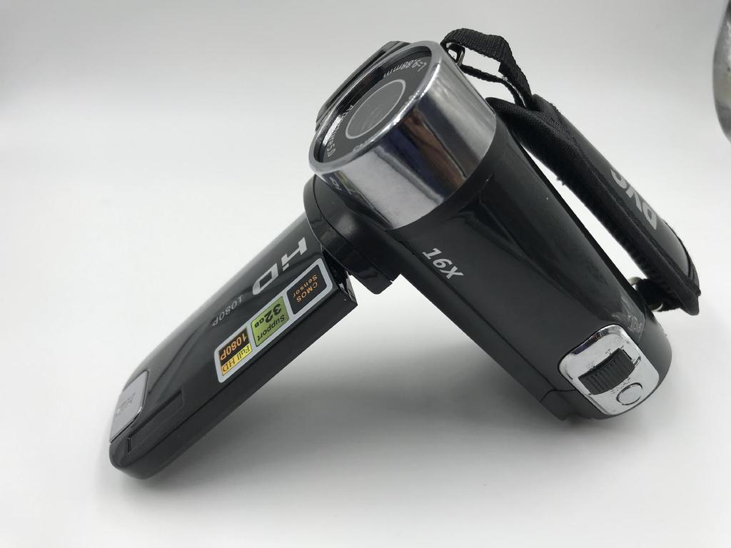 16MP HD-100 1080P Videokamera s 2,7palcovým displejem