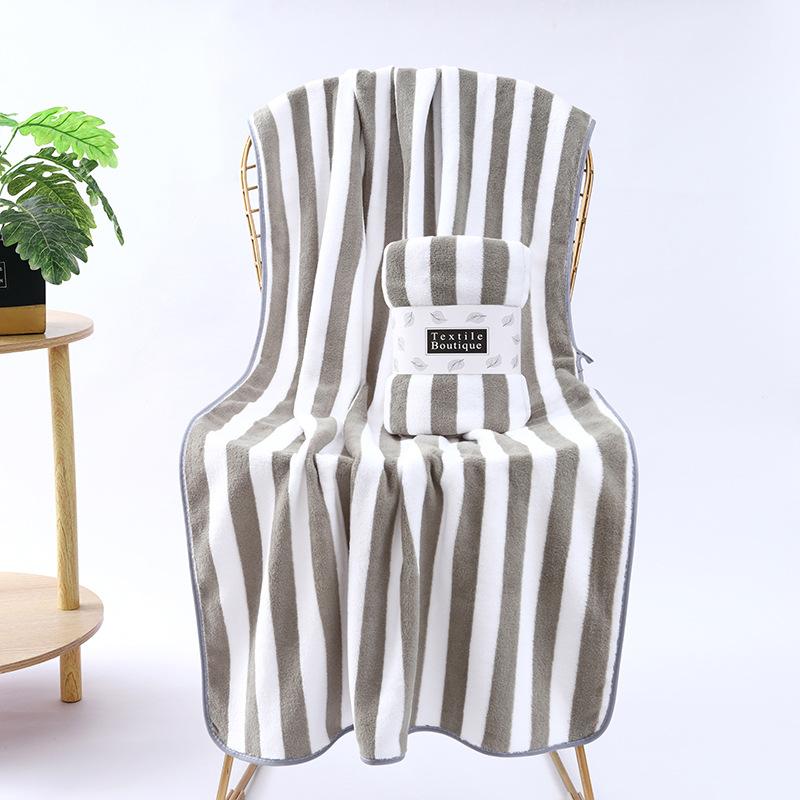 Quick-drying pineapple grid coral fleece bath towel cationic striped beach towel thickened absorbent large towel